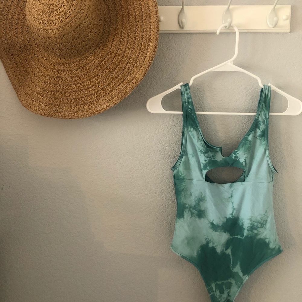 Frankies Bikini One piece